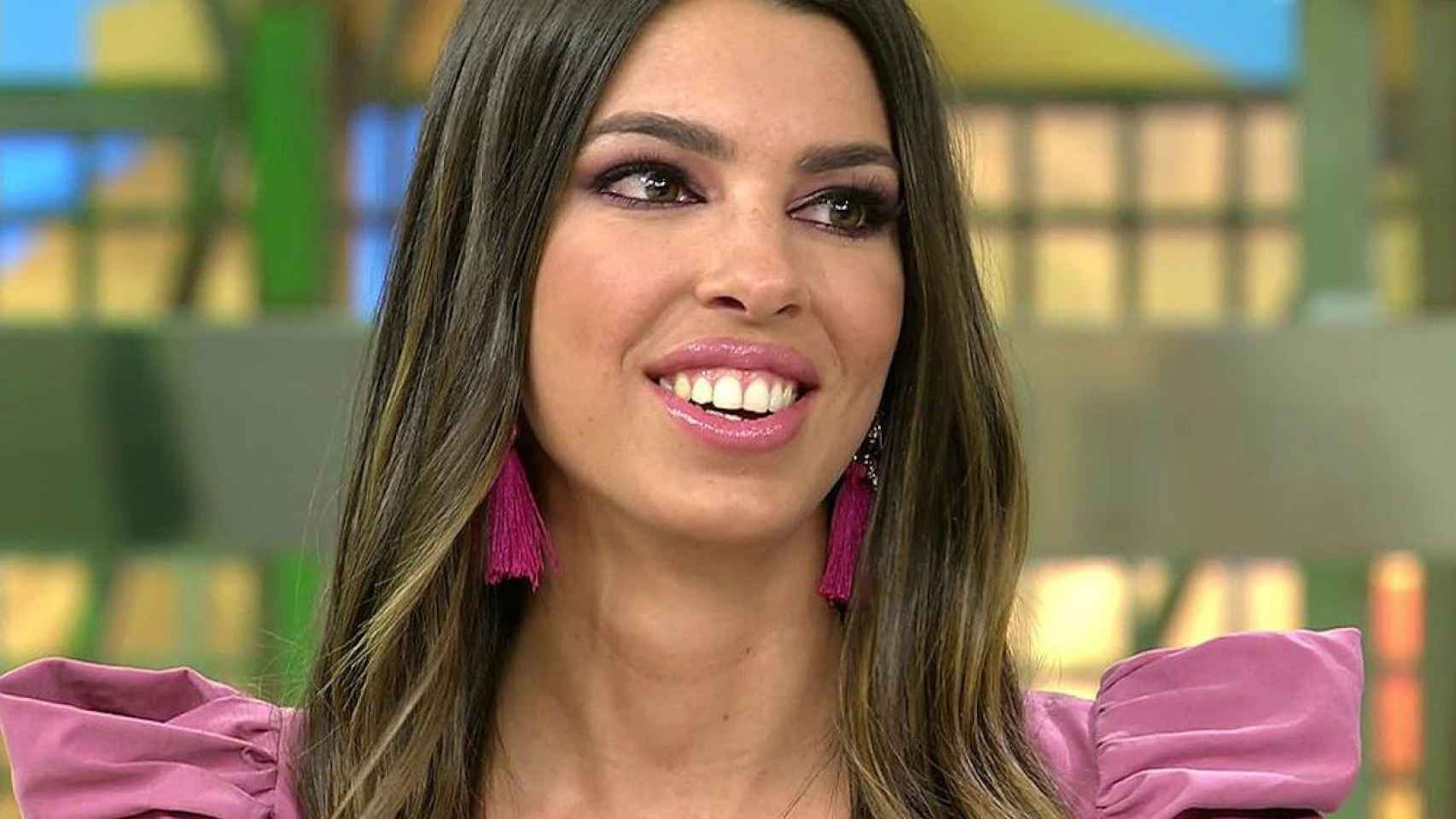 Andrea Gasca, la concursante más polémica de 'La isla de las tentaciones' durante la emisión de un programa / MEDIASET ESPAÑA