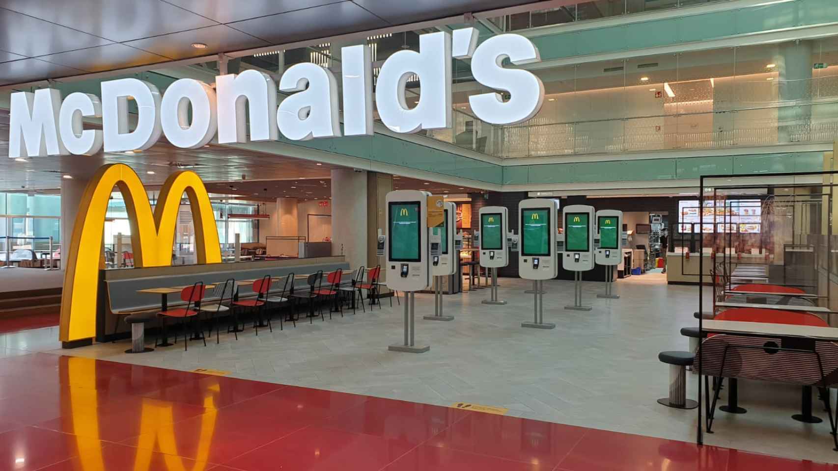 Nuevo restaurante de McDonald's en la terminal T1 del Aeropuerto de Barcelona