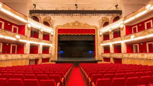 Teatro Tívoli de Barcelona  vacío/ BALAÑA