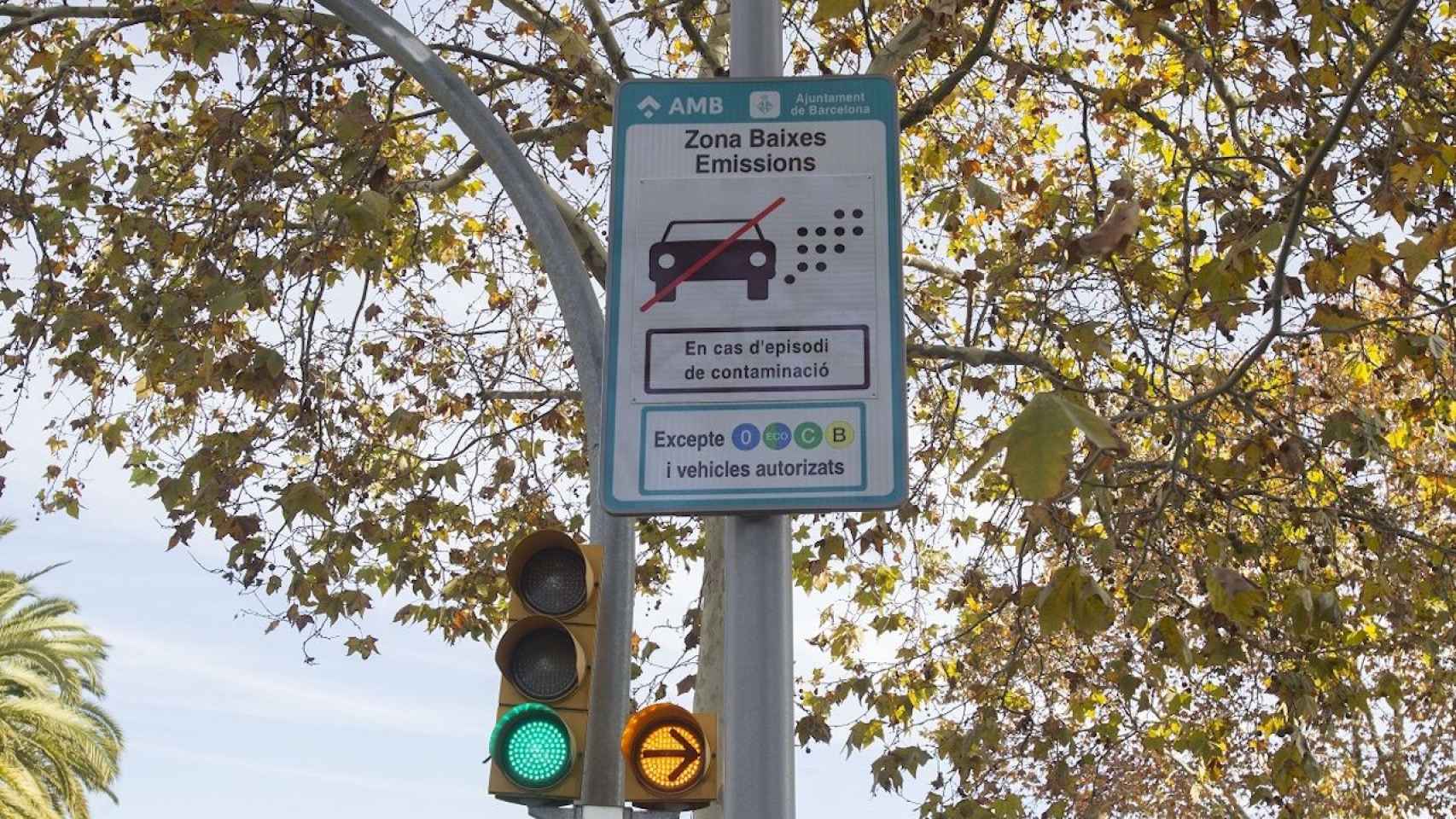 Una señal de la Zona de Bajas Emisiones / AYUNTAMIENTO DE BARCELONA