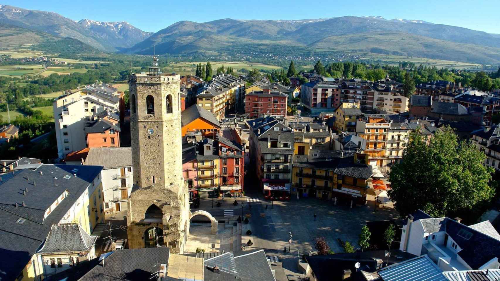 Vista de Puigcerdà, capital de la Cerdanya / FACEBOOK TURISME PUIGCERDÀ
