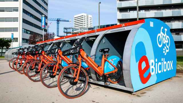 El nuevo servicio de bicicletas eléctricas unirá Hospitalet, Cornellà y Sant Joan Despí / AMB