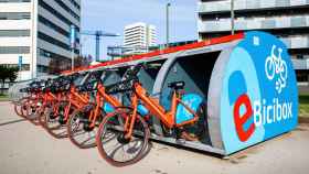 El nuevo servicio de bicicletas eléctricas unirá Hospitalet, Cornellà y Sant Joan Despí / AMB