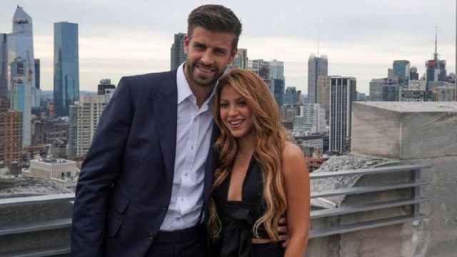 Gerard Piqué y Shakira, dueños de un restaurante azotado por el coronavirus, en la terraza de otro en Nueva York / ARCHIVO