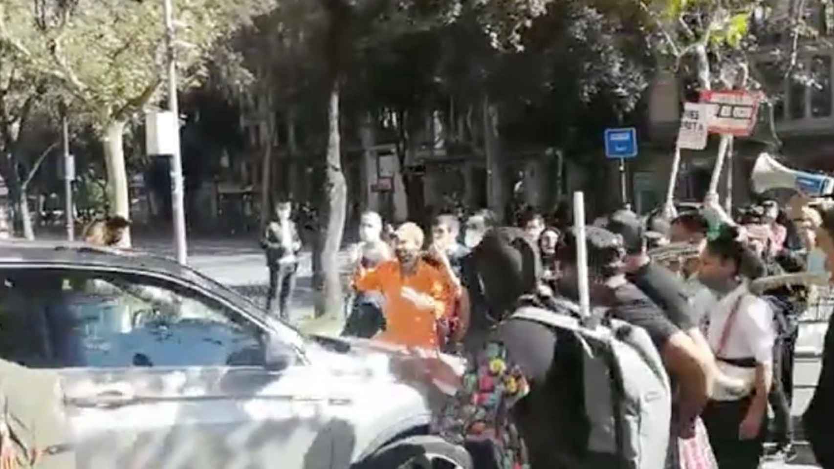 Enfrentamiento en la manifestación de los restauradores en Barcelona / GA