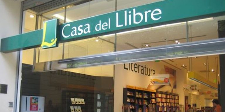 Foto de la entrada del Casa del Libro / CASA DEL LIBRO