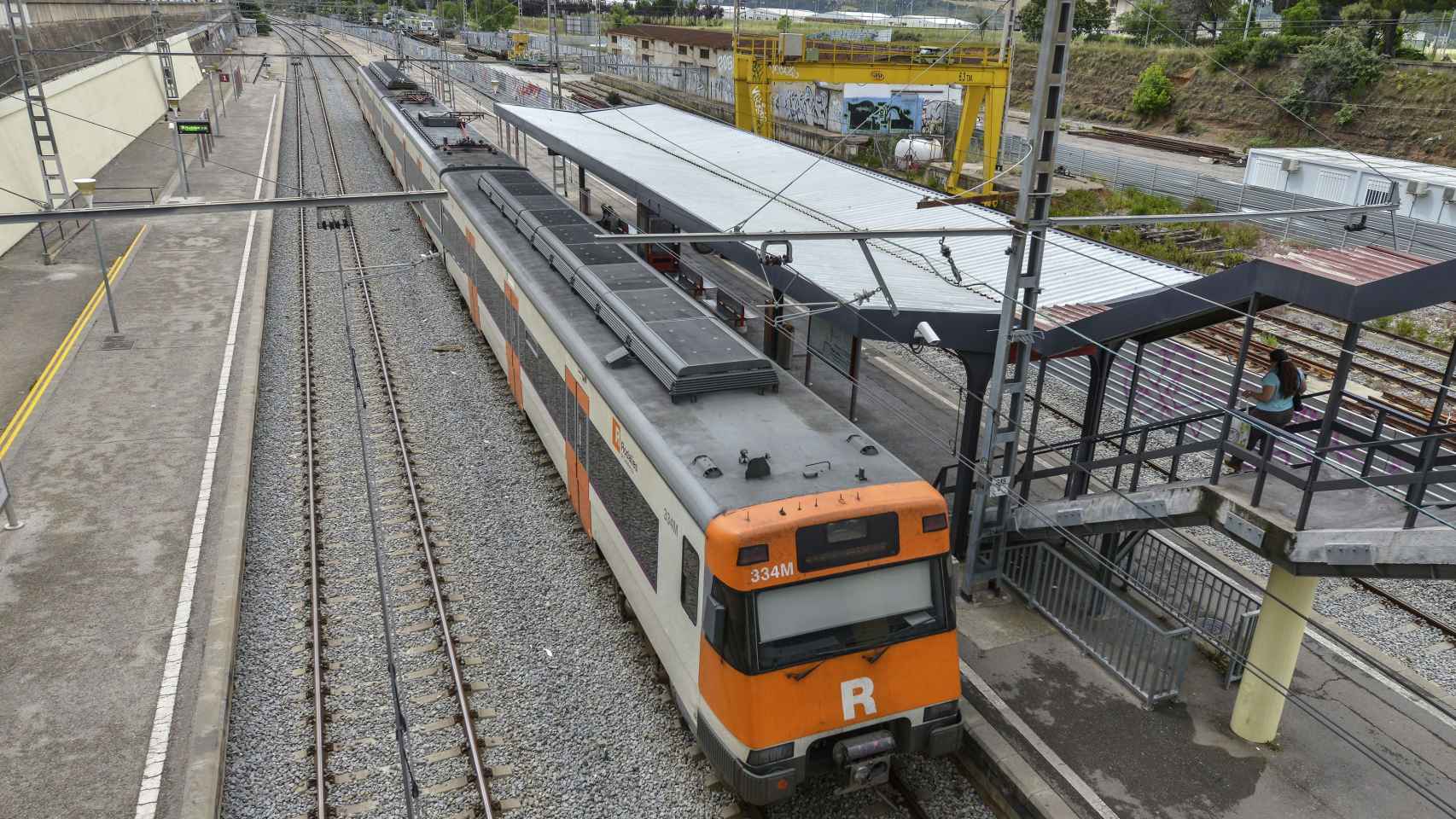 Fotografía de archivo de un tren de Rodalies en Sabadell / ÓSCAR ESPINOSA