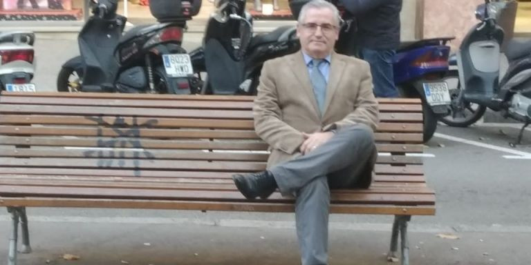 Òscar Benítez sustituirá a Manuel Valls como concejal / JORDI SUBIRANA