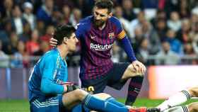 Leo Messi y Thibaut Courtois se vuelven a ver las caras este sábado en un clásico sin público ni bares / GETTY IMAGES