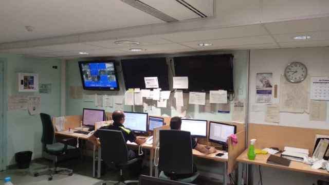 La sala de comunicaciones de la Guardia Urbana de Badalona / METRÓPOLI ABIERTA