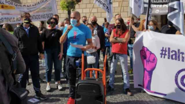 Manifestación de los restauradores en la plaza Sant Jaume / DOÑA CROQUETA