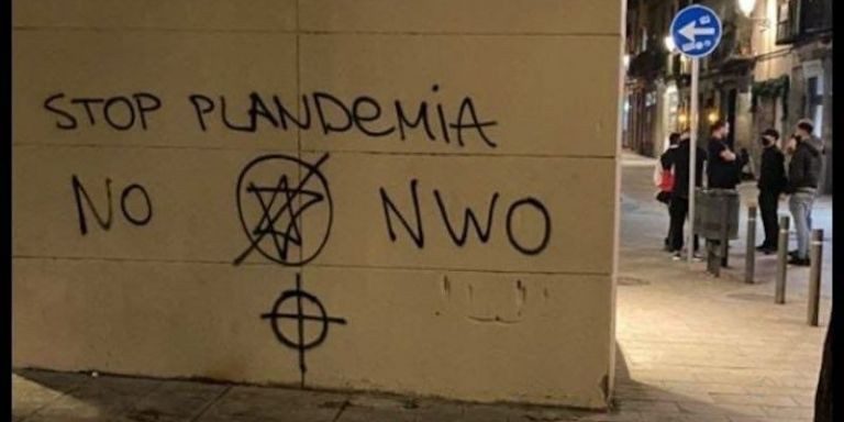 Pintada neonazi en el centro de Barcelona / TWITTER MARC SERRA