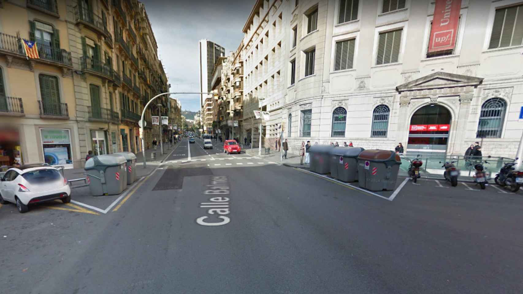 Captura de pantalla del cruce entre las calles Balmes y Rosselló de Barcelona / GOOGLE MAPS