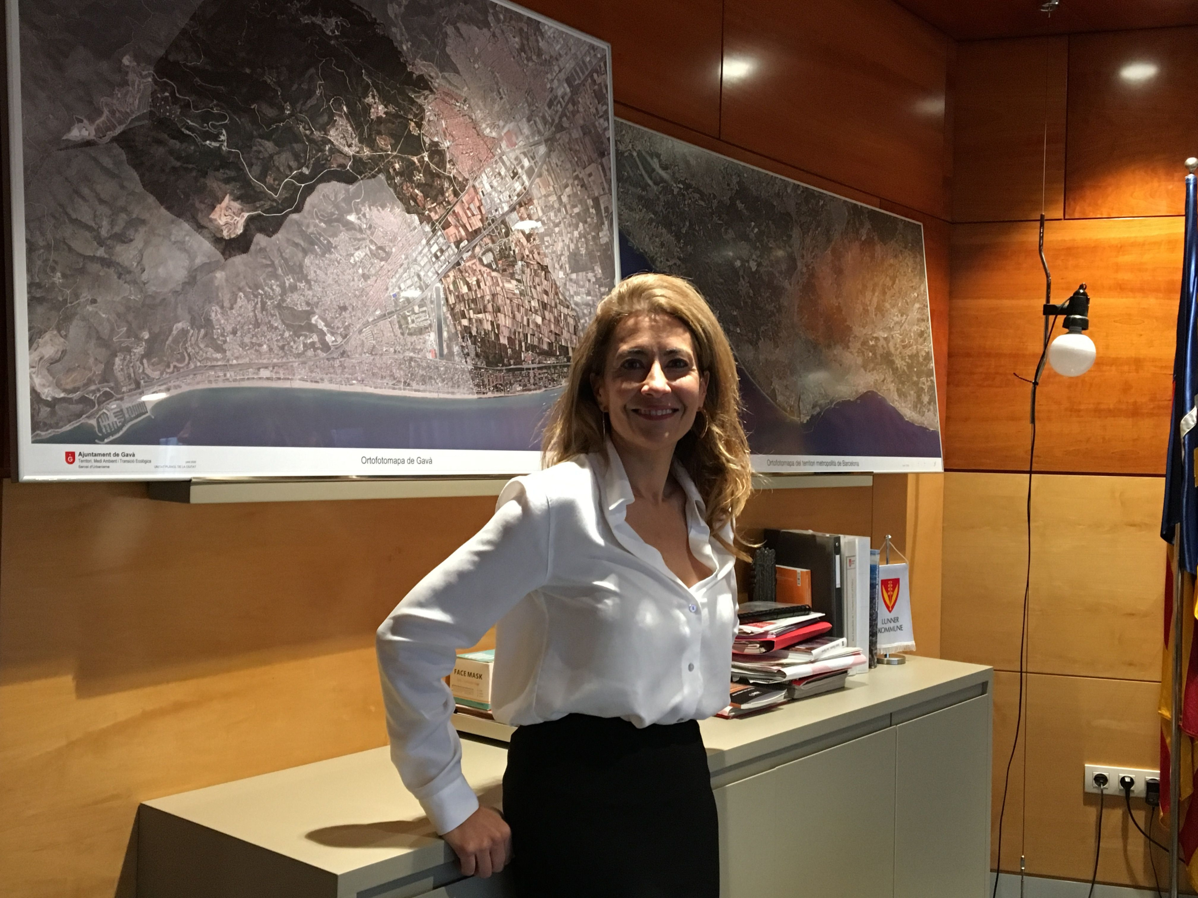 La alcaldesa de Gavà, Raquel Sánchez, en su despacho / RP