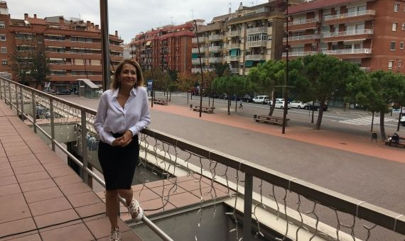Raquel Sánchez en una terraza del ayuntamiento de Gavà / RP