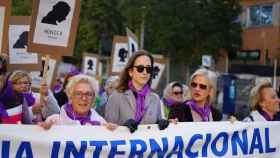 Manifestación contra al violencia machista, a su paso por Esplugues / @SOCPILARDIAZ