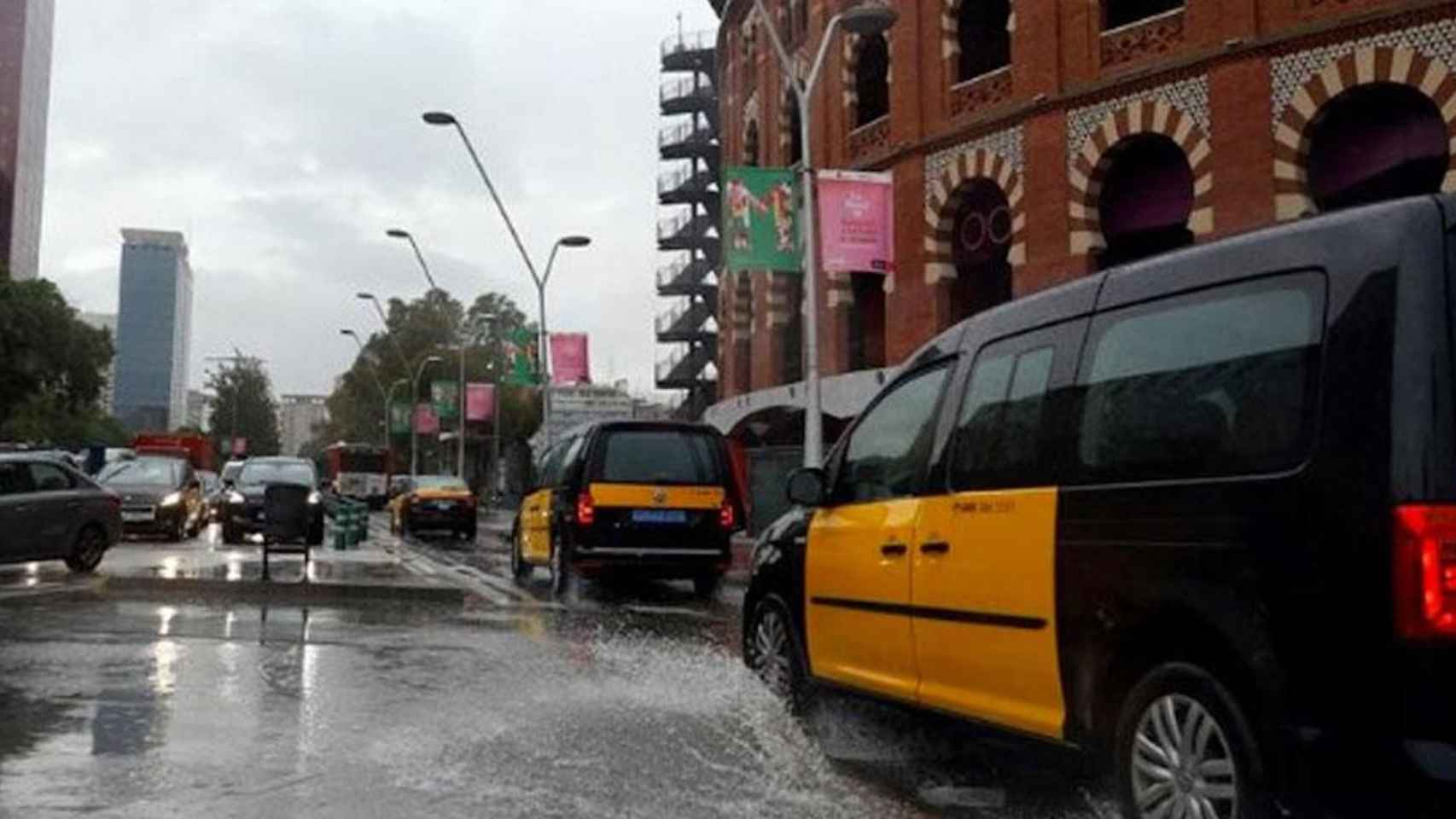 Un día de lluvia en Barcelona, como este sábado 7 de noviembre / ARCHIVO - EUROPA PRESS