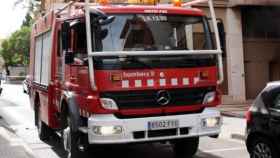 Imagen de archivo de un camión de los bomberos de Barcelona / EFE