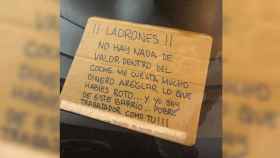 Mensaje tras sufrir el robo en el coche en el Raval / TWITTER @OnVasBarcelona