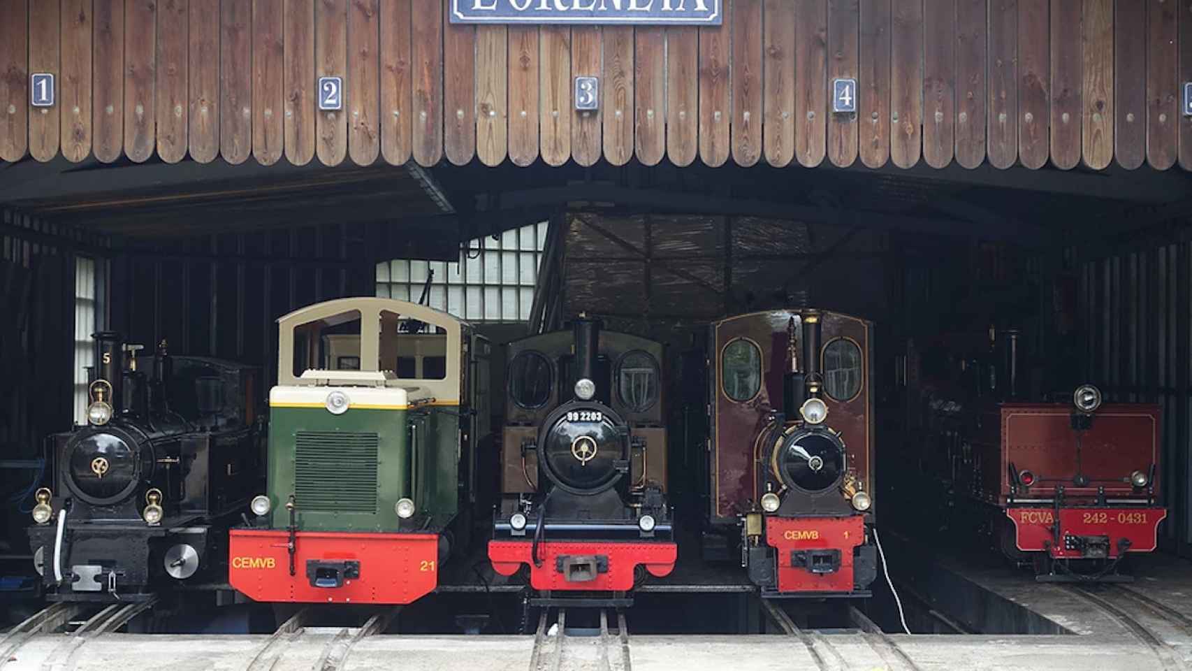 Las locomotoras del tren de l'Oreneta, aparcadas / CENTRE D'ESTUDIS-MODELISME VAPOR