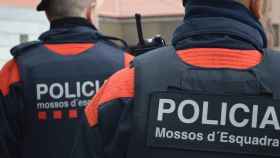 Dos agentes de los Mossos d'Esquadra, en una imagen de archivo / EUROPA PRESS