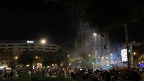 Macrofiesta en plaza Catalunya, donde el ocio nocturno pide su reapertura / TWITTER - @ferrerovegas