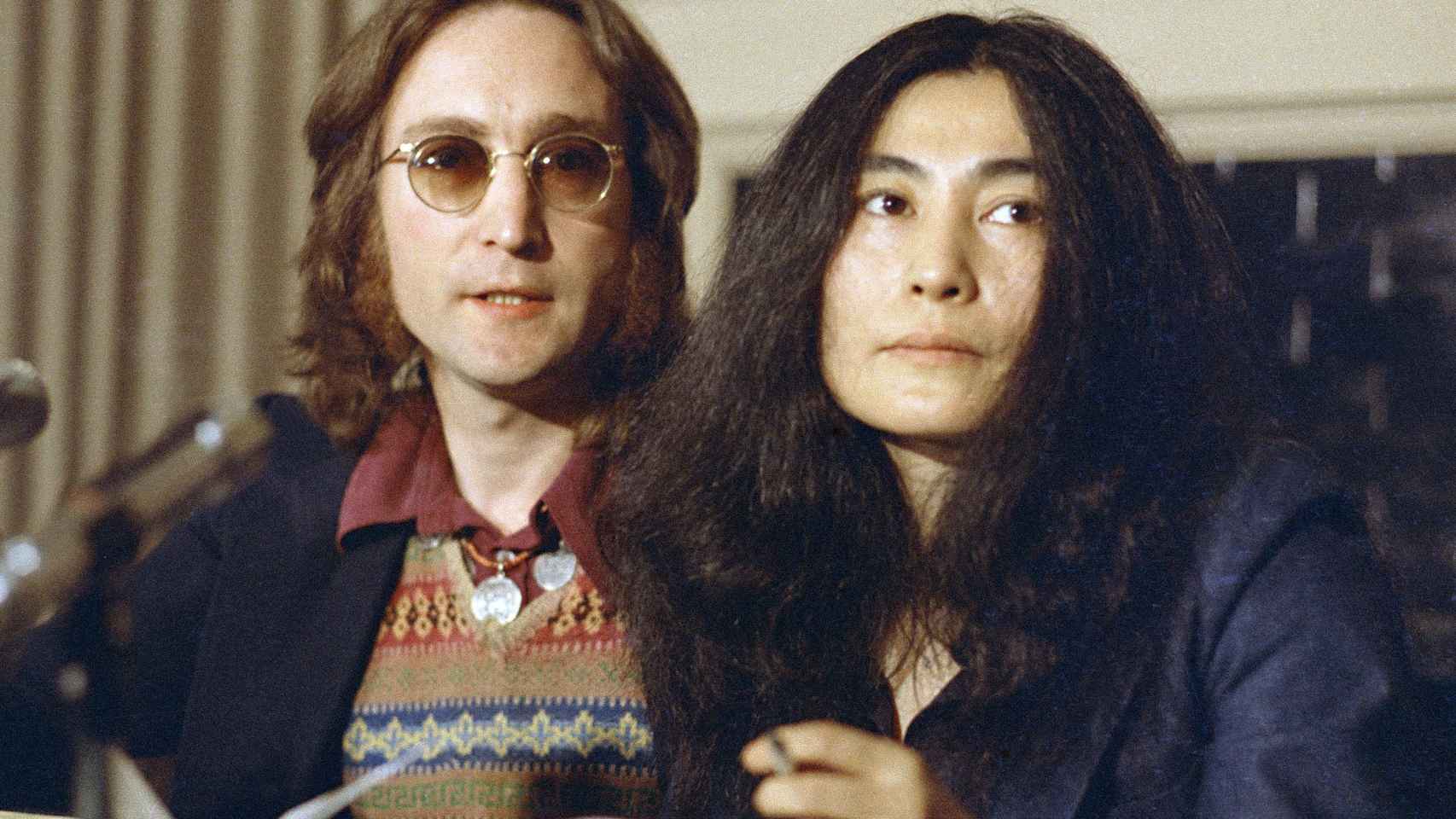 John Lennon y Yoko Ono en una imagen de archivo / ARCHIVO