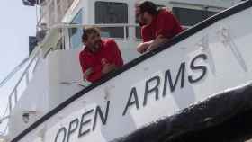 Òscar Camps, fundador de la ONG, a bordo del Open Arms en una imagen de archivo / EFE