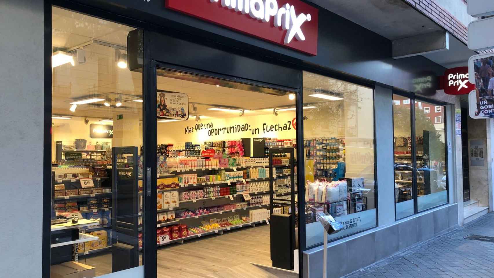 Entrada de un supermercados de Primaprix como el que ha abierto en Barcelona / PRIMAPRIX