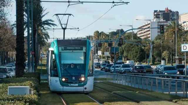 Tranvía en la zona del Campus Nord (apertura)_570x340