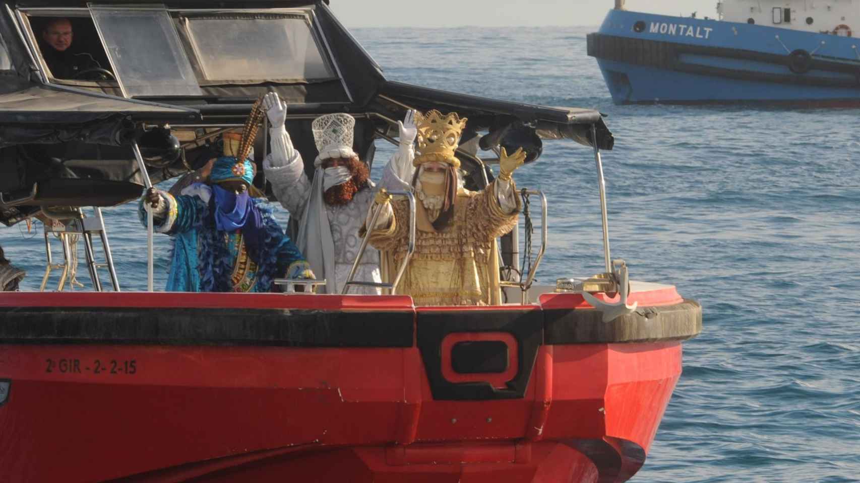 Los Reyes Magos a su llegada en barco a Barcelona / EUROPA PRESS