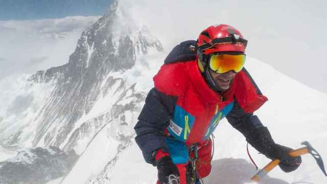 Sergi Mingote realizando la subida de una montaña antes de su muerte / ARCHIVO