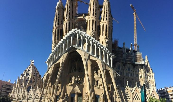 Exterior del templo de la Sagrada Família de Barcelona / ARCHIVO