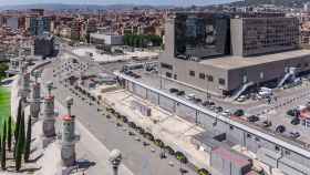 Vista aérea de la estación de Sants y Parque de la Espanya Industrial con los faros / AYUNTAMIENTO BARCELONA