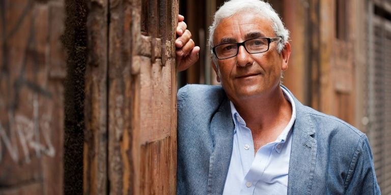 José Sanclemente, autor de 'Regeneración', posa en Barcelona / ROCA EDITORIAL