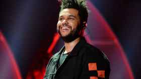 El cantante The Weeknd, que ha anunciado concierto en Barcelona, durante una actuación / ARCHIVO