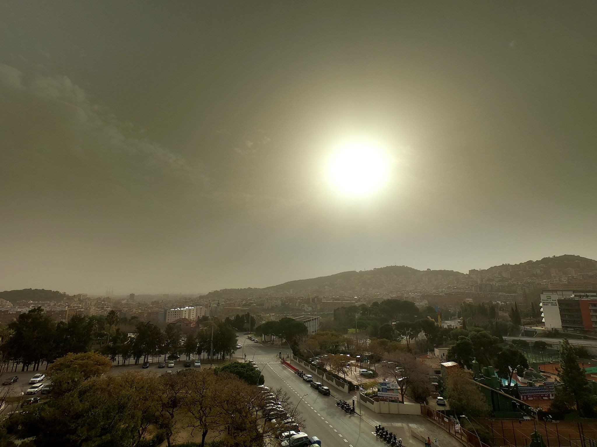 Imagen de archivo de Barcelona bajo el polvo del Sáhara / REDES SOCIALES
