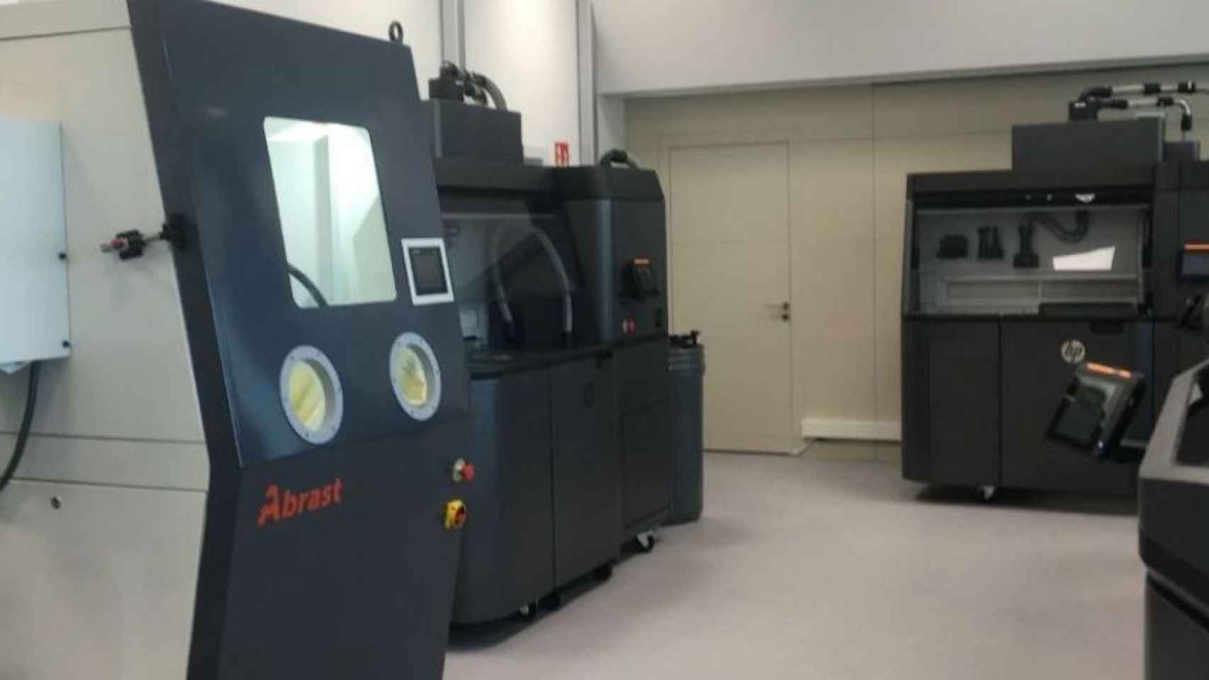 Impresoras 3D en la incubadora de la Zona Franca / MA - CR