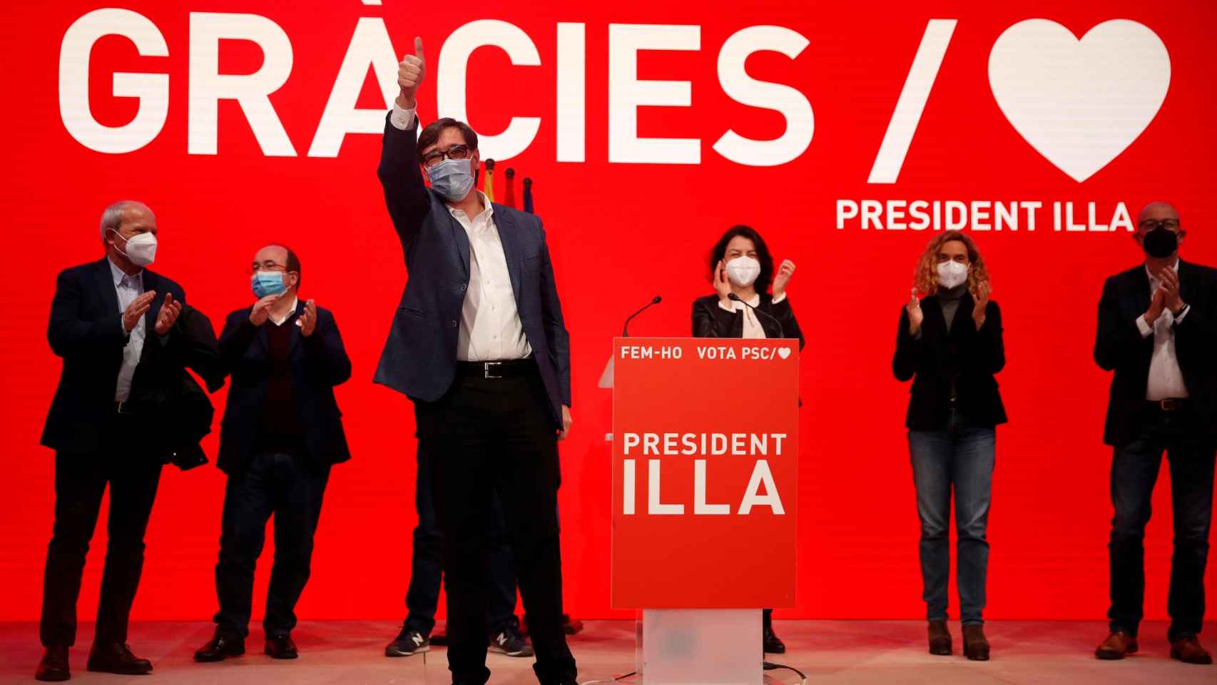 Salvador Illa celebrando los resultados electorales en la sede del PSC en Barcelona / EFE