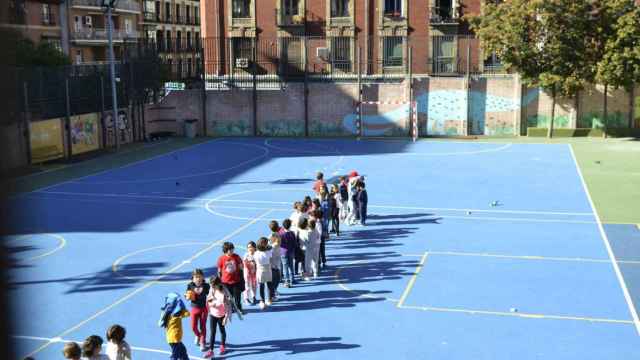 Imagen de archivo del patio de un colegio / EFE