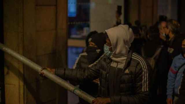 Manifestantes en Barcelona en el cuarto día de protestas por el encarcelamiento del rapero Pablo Hasel, a 19 de febrero de 2021 / DAVID ZORRAKINO - EUROPA PRESS