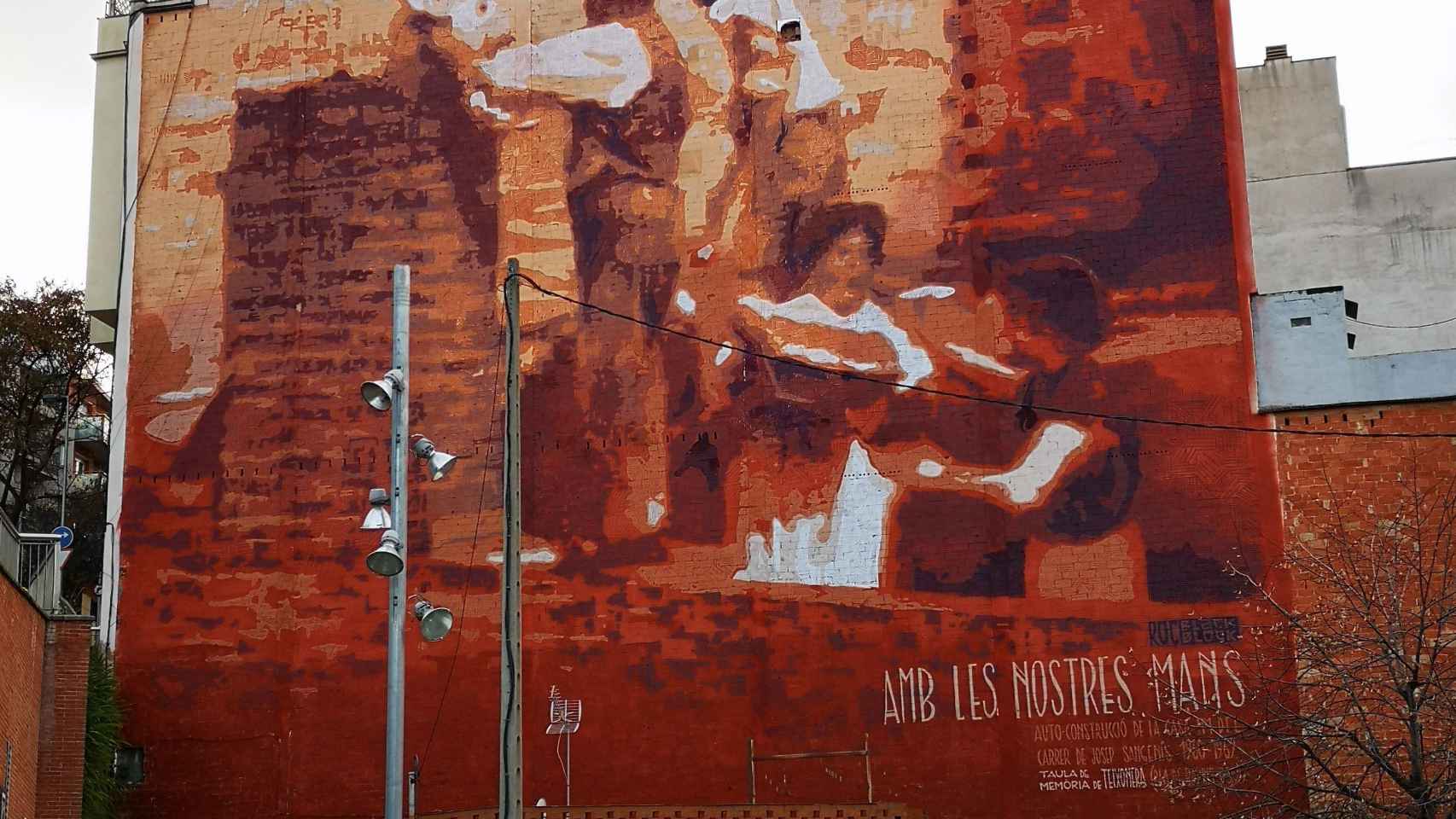 Mural 'Amb les nostres mans', en la Teixonera / INMA SANTOS