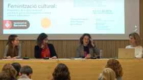 Presentación para la feminización cultural en Barcelona / AJ BCN