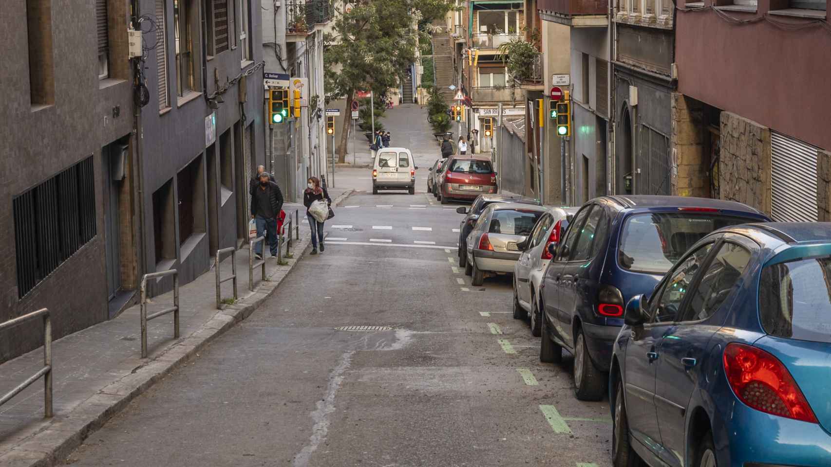 Panorámica de Baixada de la Glòria, una calle de Vallcarca con un gran desnivel / INMA SANTOS