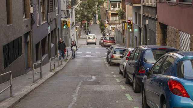 Panorámica de Baixada de la Glòria, una calle de Vallcarca con un gran desnivel / INMA SANTOS