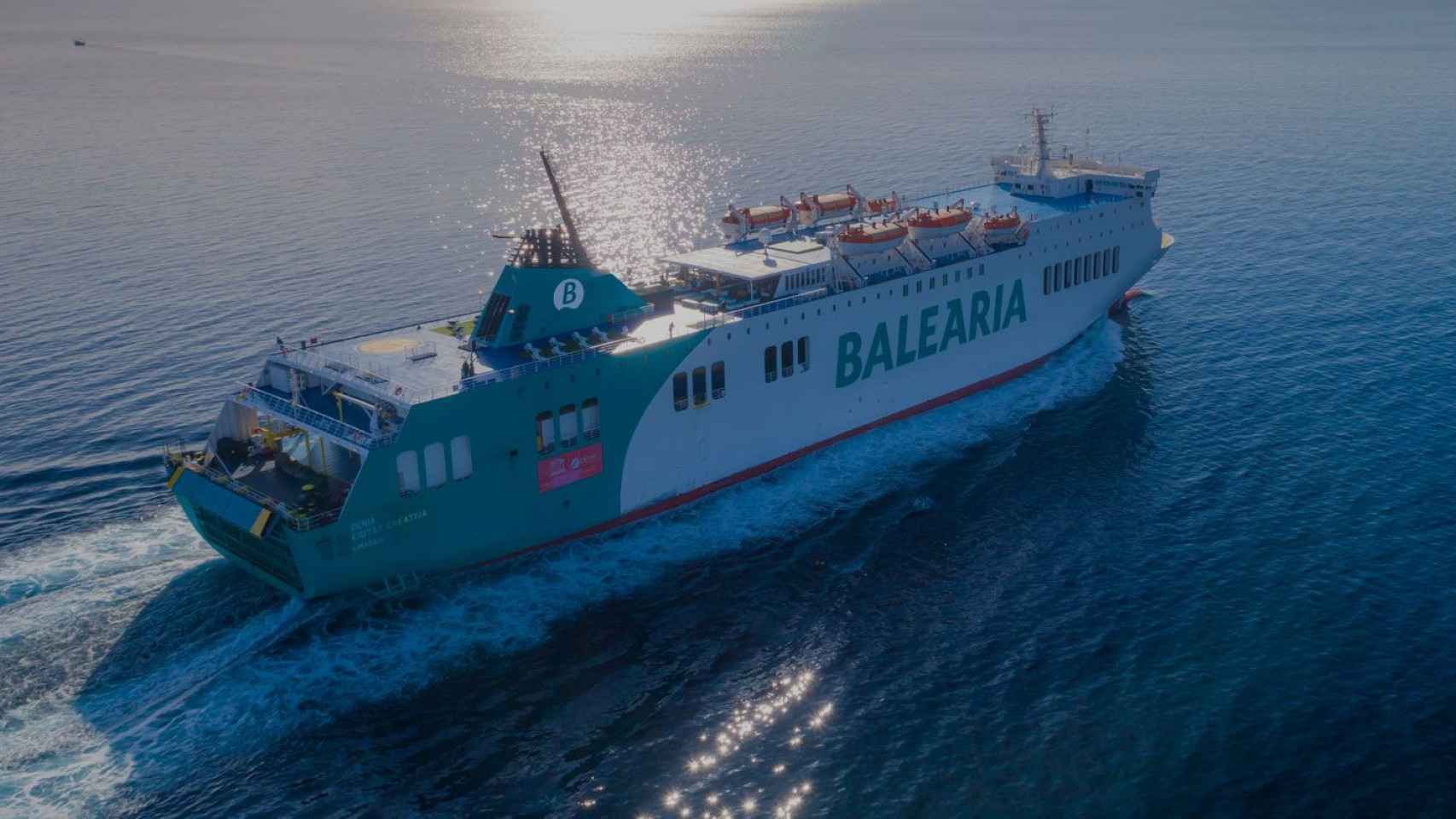 Un barco de Baleària surcando el Mediterráneo / BALEÀRIA