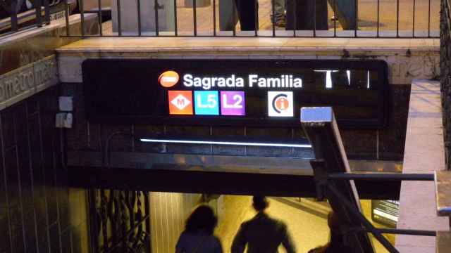 Entrada de la estación de Metro de Sagrada Família / WIKIMEDIA COMMONS