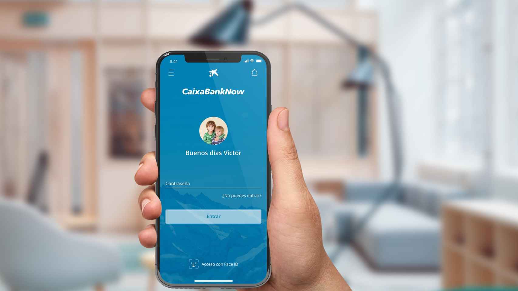 La aplicación de CaixaBank en un smartphone / CAIXABANK