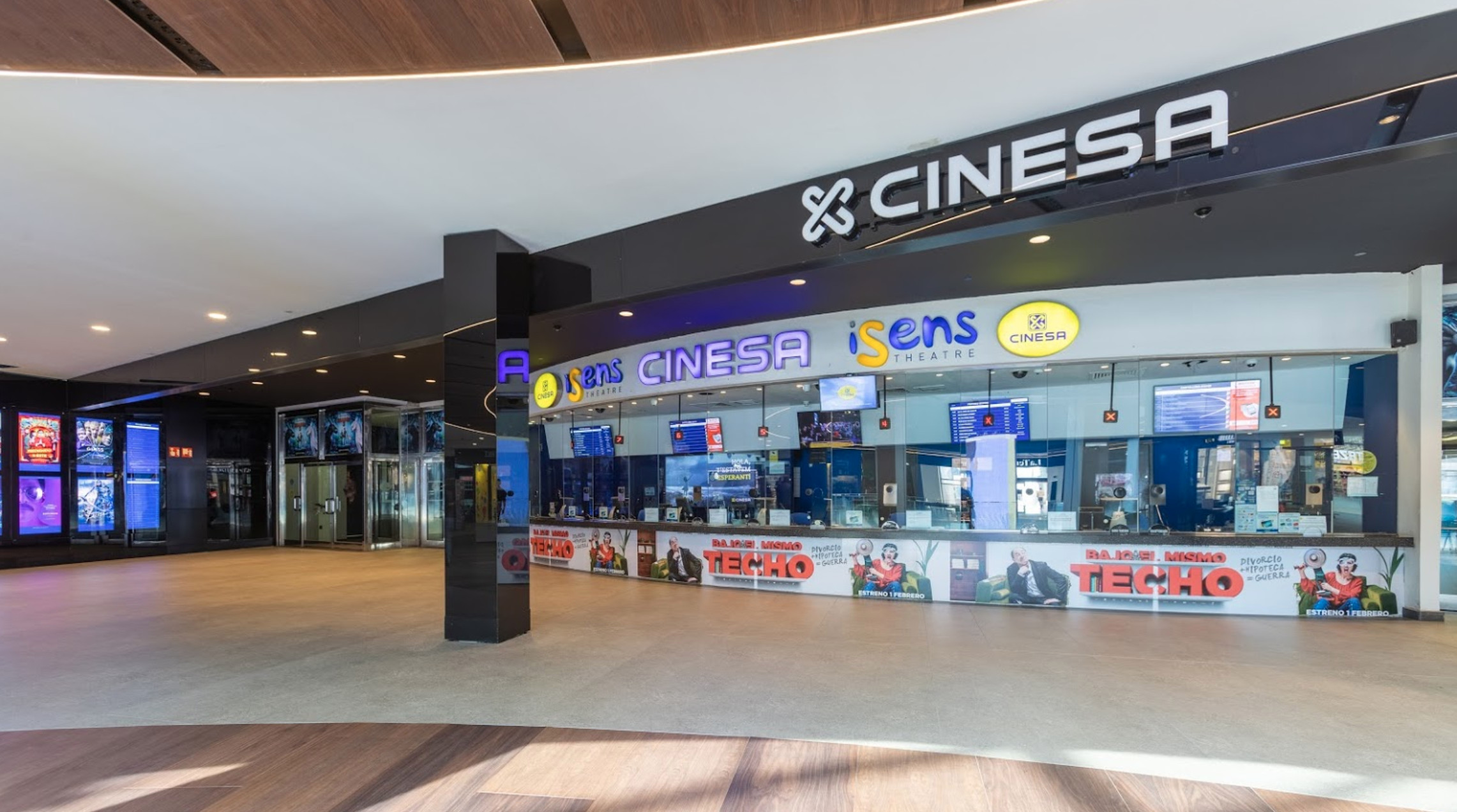 Exterior de unos cines de Cinesa en Barcelona / GOOGLE MAPS