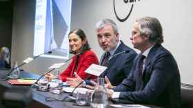 Jaume Collboni, en el centro, durante una conferencia en el Cercle d'Economia de Barcelona / CERCLE D'ECONOMIA